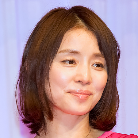 ヘアー までクッキリ なのに石田ゆり子のインスタに沸き起こる不満の