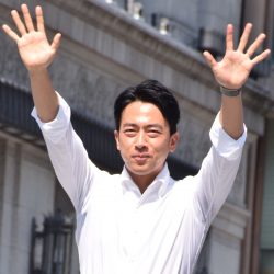 小泉進次郎“こめかみの白髪”に指摘される「驚愕のイメージ戦略」！