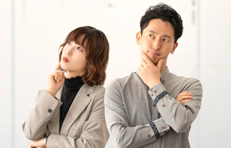 知らない男女