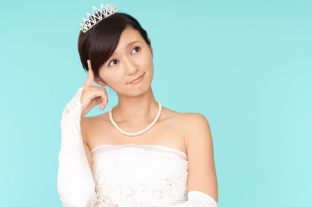 考える花嫁