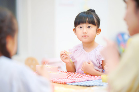 食べる子ども