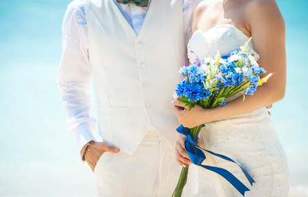 結婚する女性