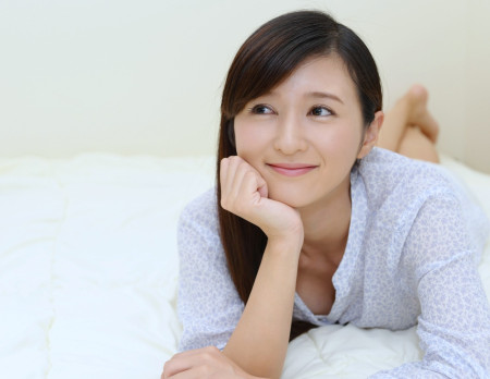 考え事をするママ