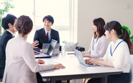 チームミーティング