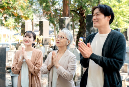 墓参りと墓じまい