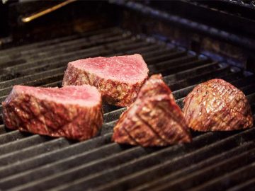 肉、肉、肉！幻の“肉焼き職人”による、秘密の「BBQ肉会」に潜入してきた