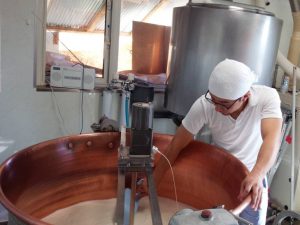 探し求めて導入した銅鍋は、さらにつくるチーズのレベルを上げてくれている。