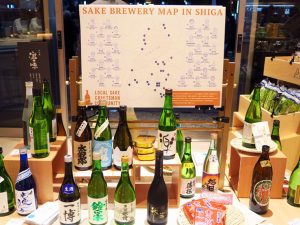 ▲滋賀県内には50の酒蔵があり、そのうち33蔵の日本酒が購入できる。