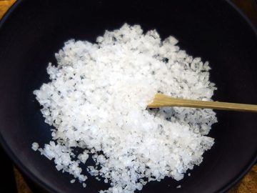 世界の塩360種類が揃う「塩屋」の“ソルトソムリエ”に、正しい塩の選び方を教わった！