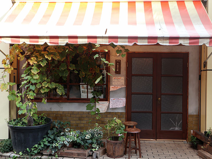 大阪スパイスカリーの名店 旧ヤム邸 が 唯一無二のキーマ を携えて下北沢に登場 食楽web