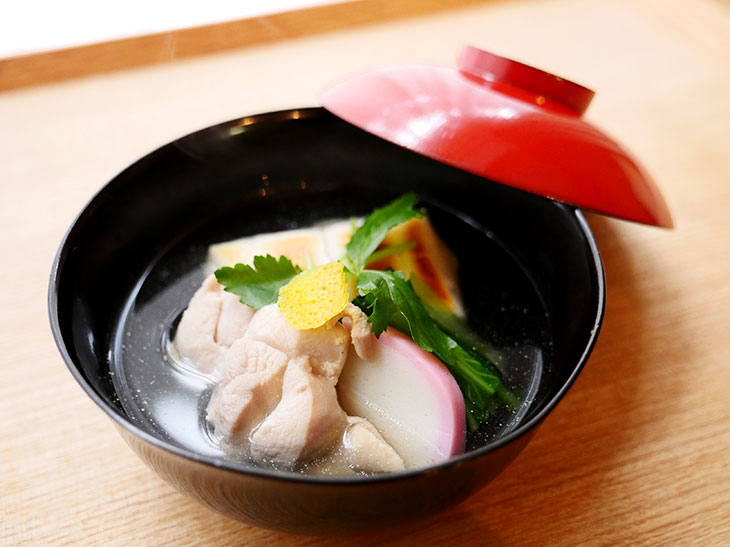 関東風も関西風も美味 年の始めに堪能したい こだわりの 東西お雑煮 レシピ ページ 2 食楽web