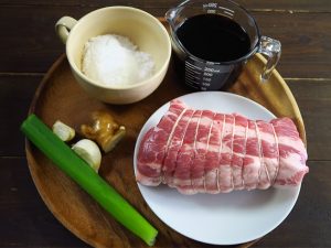 塊肉の場合、幅8cm以下、長さ18cm以下、厚み3.5cm以上～6.5cm以下で、650gまでとなっている。ロティで焼くには意外と食材の条件が厳しくなっています。