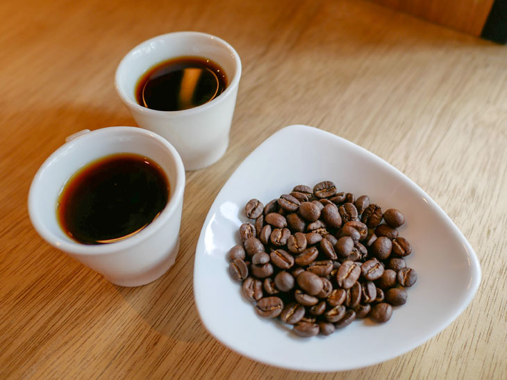 自分だけのコーヒー豆が焙煎できる 錠前屋珈琲 でロースト体験してきた 食楽web