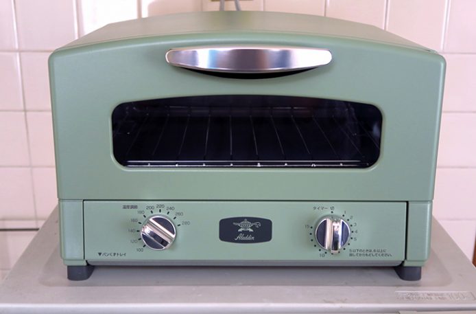 高温で一気に焼き上げるアラジンの「グラファイトトースター」は料理好きも大満足の万能トースターだった！ – ページ 2 – 食楽web