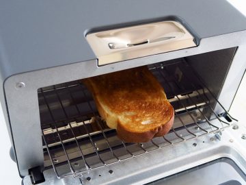 誰もが美味しいと口をそろえる高級トースター「BALMUDA The Toaster」はどう使うのが正解？