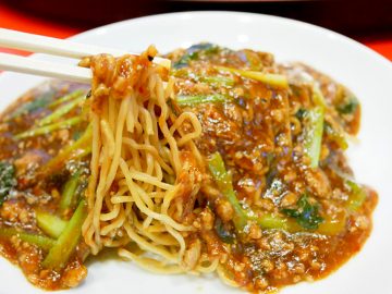 五反田の町中華『梅林』の常連ご用達メニュー「青菜からし焼きそば」を食べずして、焼きそばは語れない！