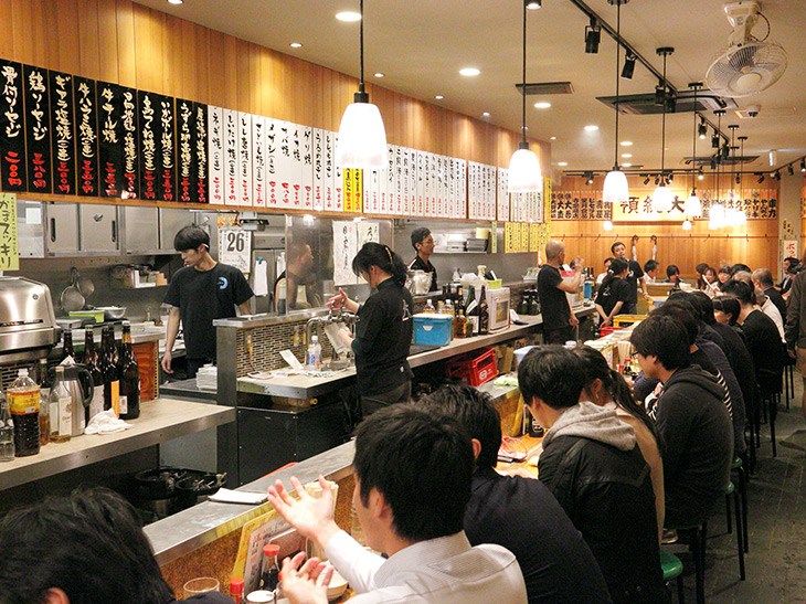 東京せんべろ巡りの旅 上野アメ横で酒と肴が1 000円以下で楽しめる飲み屋3軒 ページ 2 食楽web