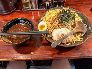 「田ぶしつけ麺」840円、大盛りプラス100円