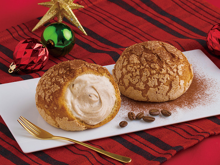 シュークリームがクリスマスケーキやティラミスに シュクリム シュクリ 12月限定メニューが登場 食楽web