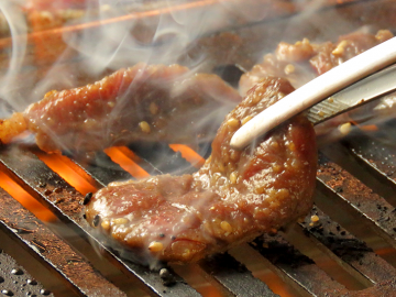 ワタミの新業態、焼肉ホルモン酒場『もつりき』なら3,000円でお腹いっぱい肉が食べられる！