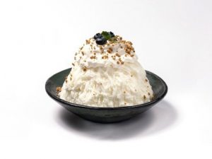 「クリームチーズケーキかき氷」1,220円
