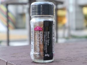 イオントップバリュオリジナルの「醤油が香るブレンドスパイス」275円