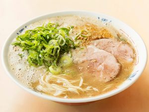 死ぬまでに食べておきたい！ 博多の超人気店『八っちゃんラーメン』が新横浜ラーメン博物館に出店