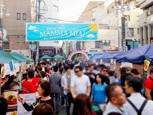 『マンマ・ミーア』は、東京都産業労働局が主催する優れた取り組みを表彰する「東京商店街グランプリ」にて、準グランプリに輝いたイベント