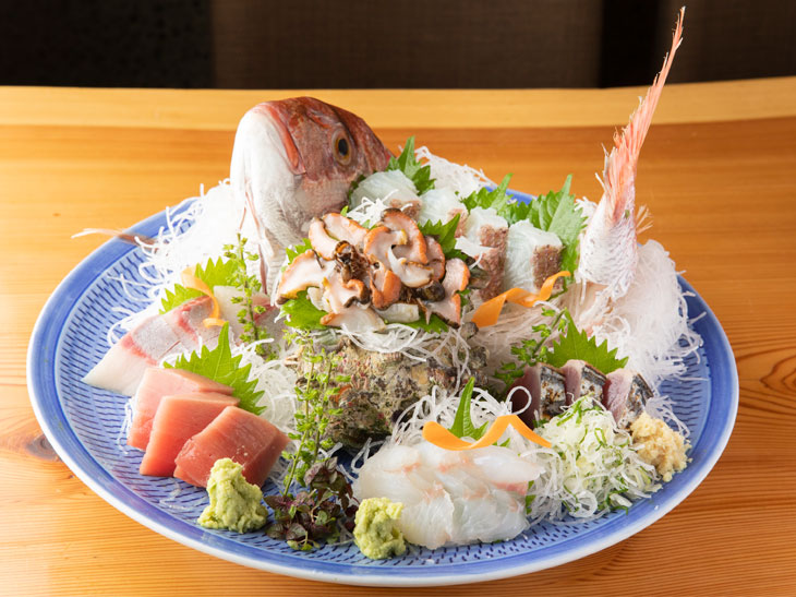 東京下町の名酒場 神田 新八 で酒と魚と下町情緒に浸ってきた ページ 2 食楽web