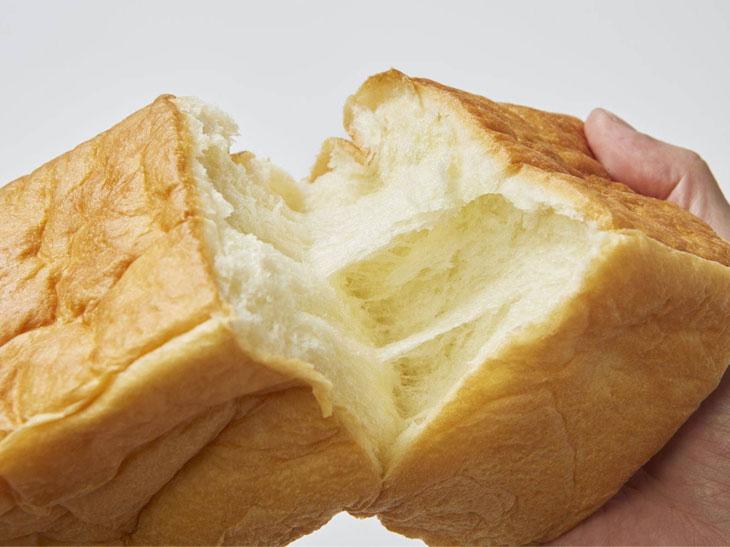 究極の生食パン！ 立たないほど柔らかい「ぷるぷる生プルマン」とは？