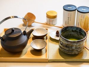 ocha room ashita ITOENでは、急須で淹れるお茶と抹茶、お茶を使用したラテなど、さまざまなお茶のバリエーションが味わえる