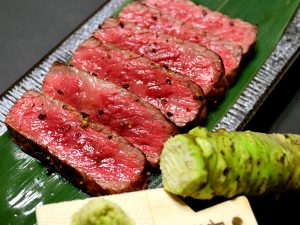 肉×ワインのお祭り！ 横浜「肉ワインフェス2019」で絶対食べたい「肉料理」5選