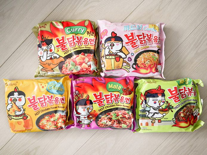 無慈悲な辛さがやみつきに！ 韓国人気No.1の激辛インスタント麺「プルダックポックンミョン」を食べてみた 食楽web
