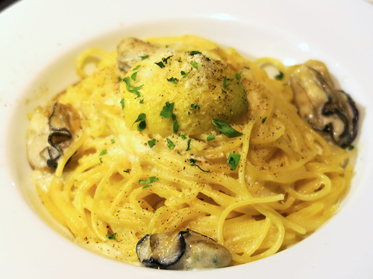 「広島イタリアン MERI Principessa」のランチタイムに提供される「牡蠣のレモンクリームソーススパゲッティ」（ランチのコース料金にプラス220円）