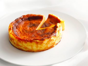 大人気の「バスクチーズケーキ」がホテルニューオータニ『パティスリーSATSUKI』に登場