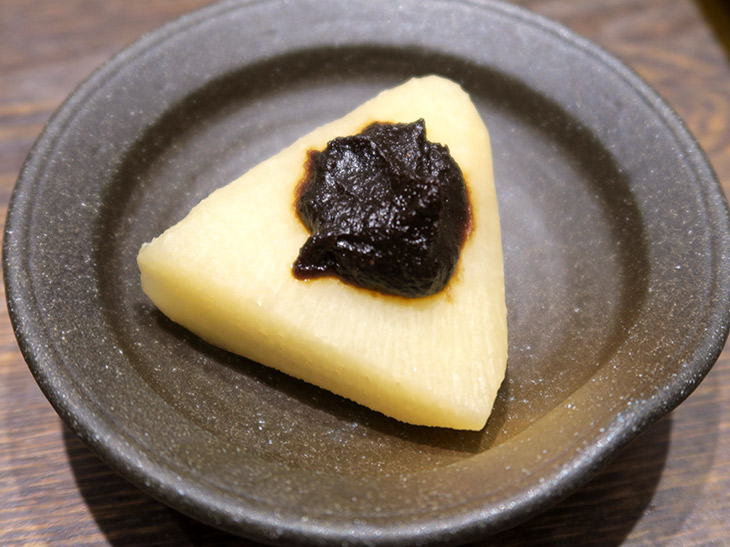 「桜島大根」は鹿児島県の伝統野菜。世界一重い大根としてギネス認定されている。水分が多くて水々しく、味も染み込みやすい