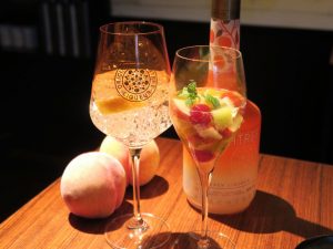 食中酒としての新提案！ 桃のリキュール「オリジナル・ピーチツリー」でスパイス料理の楽しみ方の幅が広がる！