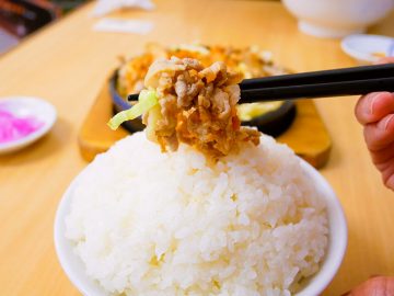 デカすぎる！ 一度は食べておきたい東京の「大盛り定食」の名店5選