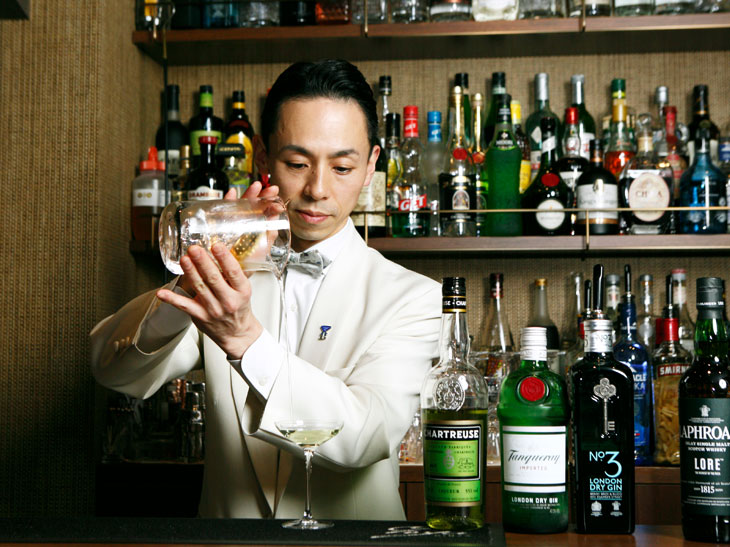 オーナーバーテンダーの山崎剛さん。「銀座は、お酒の嗜み方を知っている大人が多いですね」