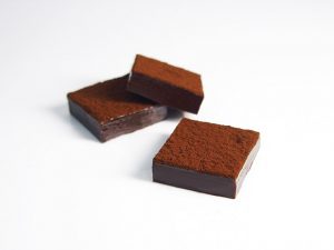 「生チョコレート（トンカ）」1箱1000円（税抜）