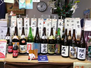 12～13種類の日本酒を用意