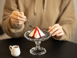 賞味期限10分 連日売り切れの 幻のアルペンチーズケーキ とは 食楽web