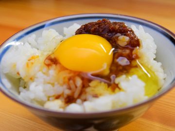 青森県民が熱愛する「食べるスタミナ源たれ」で究極のタレご飯が作れる！