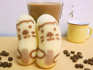 猛烈にカワイイ！ 大人気の「東京ばな奈ラッコ コーヒー牛乳味」がオンラインショップで限定復活