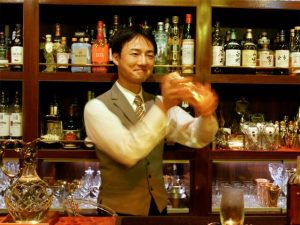 オーナーバーテンダーの吉川厚史さん。「BAR LEGACY」は今年の12月で5周年だそう