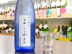 アルコール度数15％。日本酒度－6。720ml 1760円～1914円（税込）