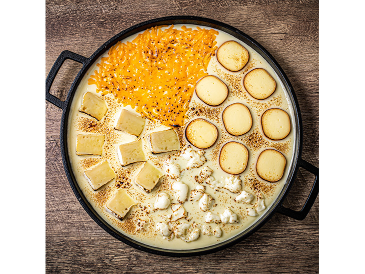 次なるチーズのブームは焼きチーズ 大注目の 焼きチーズフォンデュ とは 食楽web