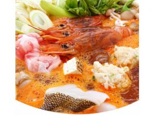「辛紅鍋」はエビやタラなどの魚介と相性バツグン