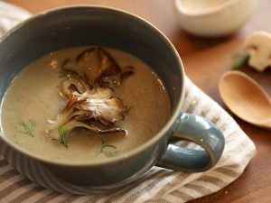 ミシュランシェフの「究極スープ」が自宅で楽しめる！「3種スープのミールキット」をお取り寄せ