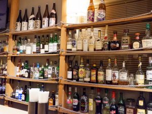 お昼は定食屋さんですが、夜は大分の郷土料理をアテにお酒を楽しめます